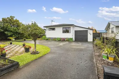 Image de Roseville - Snells Beach Holiday Home