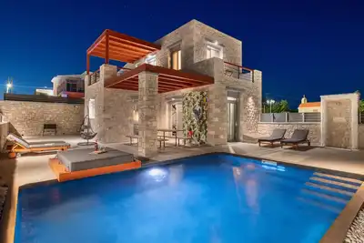 Image de Southrock Villas - 6 Bed Executive Seaview Villa with Private Pool (New Listing)