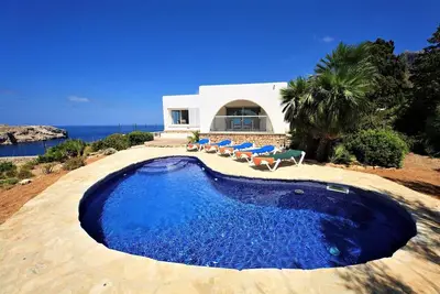 Image de Spectacular Sea View Mallorca Villa | Unique Location Overlooking The Bay Of Cala San Vicente | Casablanca Carbo | 3 Bedrooms | Pollensa