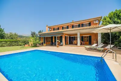 Image de Beautiful Mallorca Villa | Lluna Nova | 4 Bedrooms | Fully Air-Conditioned Interior & Private Pool | Sa Pobla