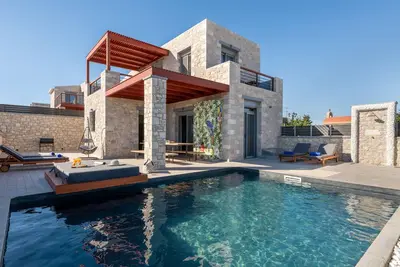 Image de Southrock Villas - 6 Bed Magnificent Seaview Villa with Private Pool New Listing