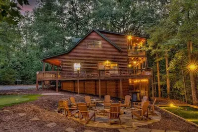 Image de The Caddy Shack // Mini Golf, Hot tub, Arcades
