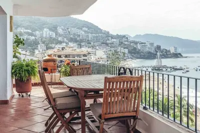 Image de Ocean view 3Br Condo-Balcony-Beach-Pool - 812
