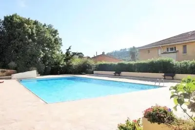Image de Vue mer, Wifi, coeur du village, piscine, tennis. . . Tout à pied