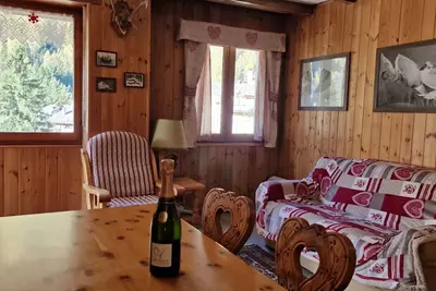 Image de Renovated, bright apartment centrally located