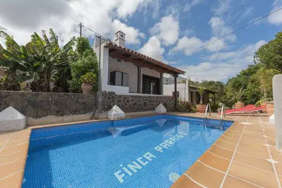 Image de Remarkable 4-Bed Villa
