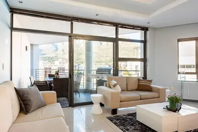 Image de Remarkable 3-Bed Penthouse Apartment in Cape Town