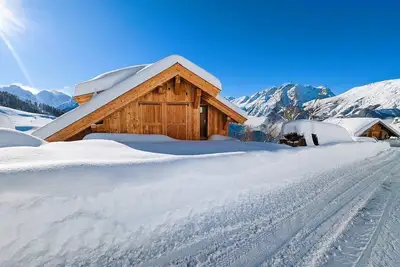 Image de Mountain chalet rental ★★★★ \"La Boutame\" (Alpe d'Huez Domain 3300m)