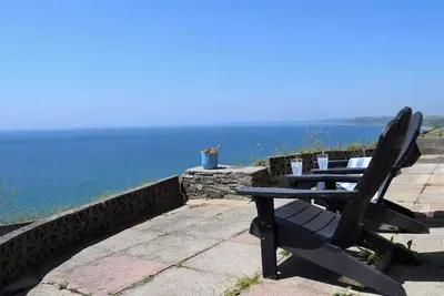 Image de Westcroft 6 Withnoe Terrace, with a garden in Whitsand Bay