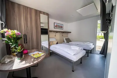 Image de Comfort Room with connecting door
