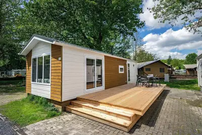 Image de Chalet avec 2 chambres à coucher et terrasse