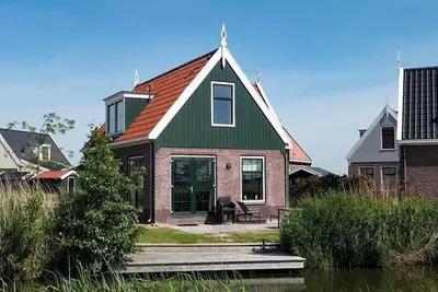 Image de Bungalow indépendant avec 4 chambres à coucher et 2 salles de bains