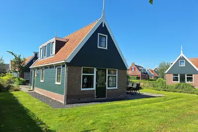 Image de Bungalow indépendant avec 3 chambres à coucher et 2 salles de bains
