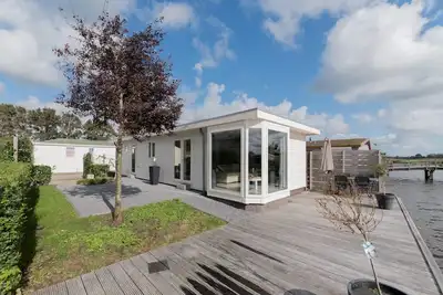 Image de Chalet avec 2 chambres Ă coucher et lave-vaisselle