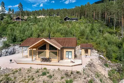 Image de Familie vakantiehuis met prachtig uitzicht. Alle faciliteiten op loopafstand.
