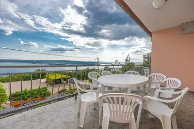 Image de Large 4 bedroom apartment with terrace and pool