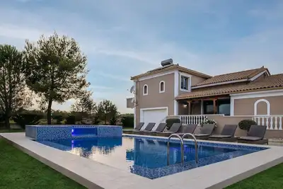 Image de Villa Paradise with Private Pool