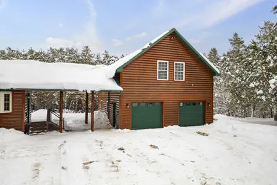 Image de Loft In the Pines, On Snowmobile Trail