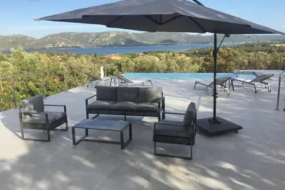Image de Villa belle vue mer et piscine à débordement chauffée