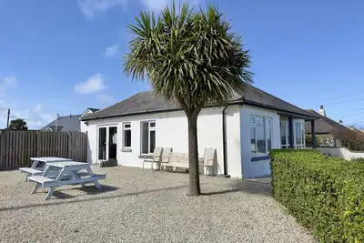 Image de Single storey Holiday Home with detached double  annexe, In Trevone, Padstow