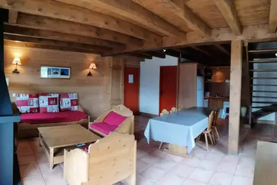 Image de Chalet style montagne pour 10, dans un hameau typique de Pra Loup
