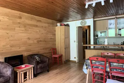 Image de 2 Zimmer 6 Personen mit Balkon und Blick auf die Pisten