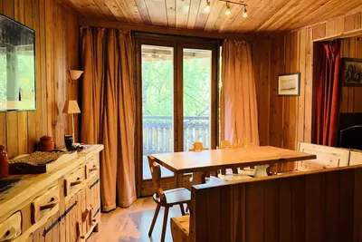 Appartement type chalet pour 4\/5 personnes, dans le centre de la station, à environ 50m des pistes, à Pra Loup