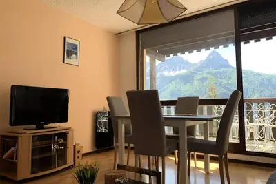 Image de Grand studio pour 4, balcon type terrasse exposé sud, vue sur les montagnes, à Pra Loup