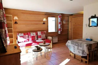 Image de Studio spacieux, bien équipé et décoré, situé dans une zone calme, proche de nature, Pra Loup