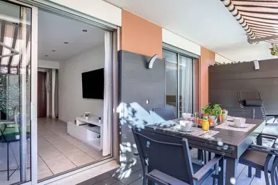 Image de Confortable appartement pour 4 personnes avec climatisation, Wifi, Tv, terrasse et parking