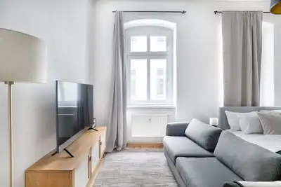 Image de Amazing Mitte Studio nr Spree, by Blueground