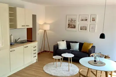 Image de Vacation apartment small quiet oasis - forest edge location, central in Scharbeutz - House
