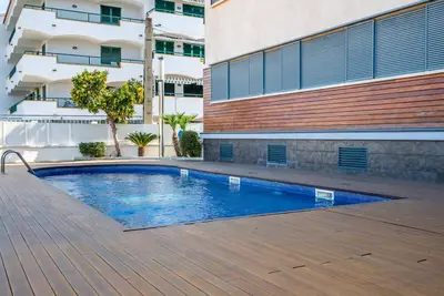 Image de Rez-de-chaussée cosy avec piscine, à 300m de la plage à Torredembarra