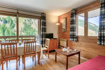 Image de Appartement Confortable 6 Pers avec Balcon Sud/Ouest, Parking et Proche Pistes à Val-d'Isère