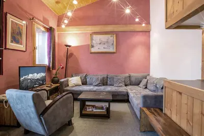 Image de Charmant duplex 3 pièces avec balcon sud, près du centre et des pistes, parking, WiFi