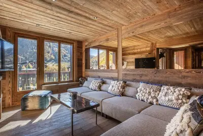 Image de Luxueux appartement 4 pièces avec balcon, wifi, parking et services de conciergerie