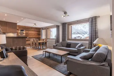 Image de Appartement 3 pièces tout confort au pied des pistes, en plein cœur de Val-d'Isère