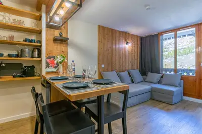 Image de Appartement coquet avec WiFi, proche pistes et navette