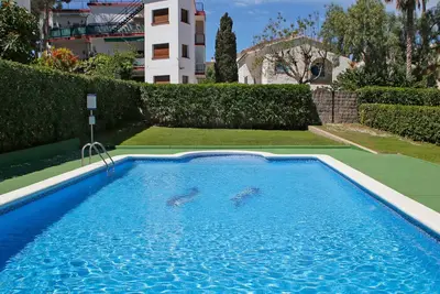 Image de Appartement Confortable avec Piscine et WiFi à 250m de la Plage de Paella