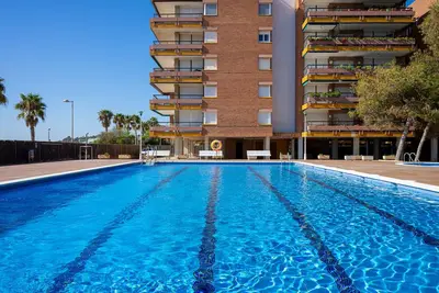 Image de Appartement avec piscine en bord de mer à Torredembarra