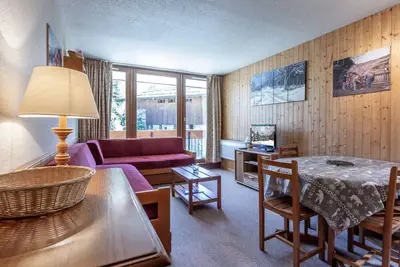 Image de Appartement 2 pièces avec parking, proche des pistes et du centre à Val-d'Isère
