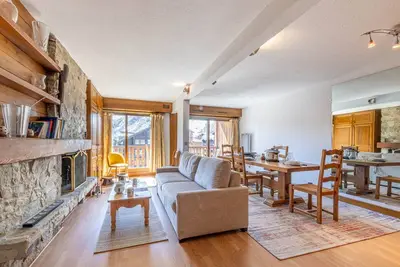 Image de Appartement de Standing au Centre de Val-d'Isère, Balcon Sud et Proche Pistes