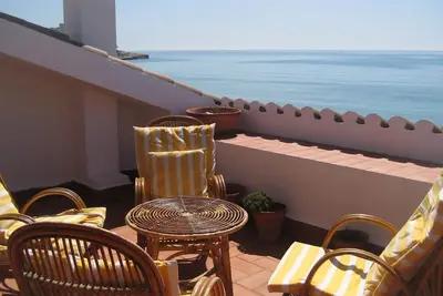 Image de At303 Botigues de Mar: Casa de 3 plantas con una terraza con vistas magníficas del mar