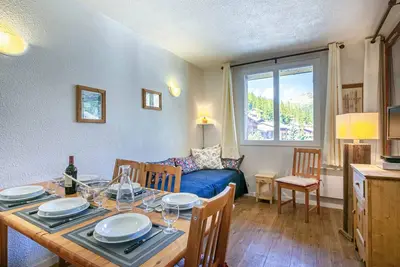 Image de Appartement cosy et bien équipé, proche du centre et des pistes à Val-d'Isère