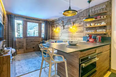 Image de Appartement de prestige au pied des pistes avec wifi, parking couvert, et balcon exposé Est