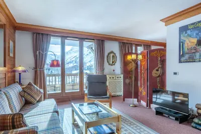 Image de Studio lumineux avec wifi près des pistes