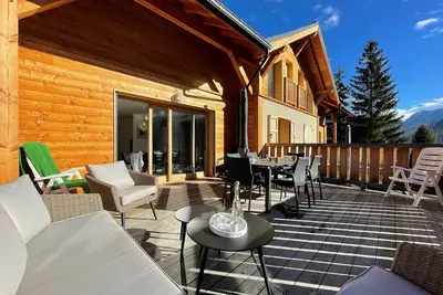 Image de Chalet Dupleix 4 pièces, 6-8 pers. à Puy St Pierre - Lumineux, équipé, calme avec terrasse et garage privé
