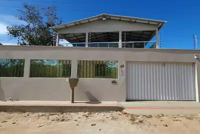 Image de Riverfront house 2 minutes from the beach!