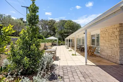 Image de The Heights Beach House, Sorrento - 1 Night Free! * - Prime location, private, outdoor entertaining terrace