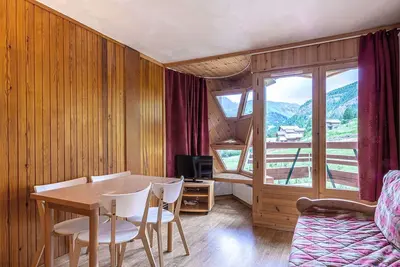 Image de Appartement aux pieds des pistes avec balcon, WiFi et équipements modernes